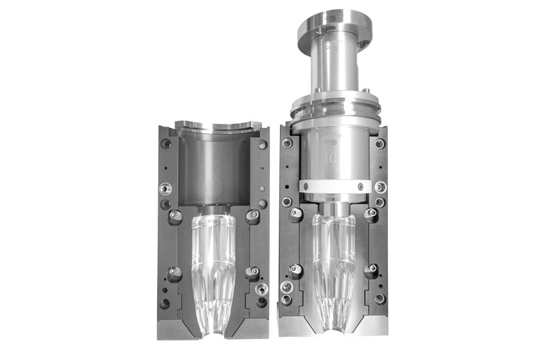 Split type quick change structure blow mold